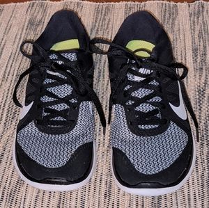 Nike Free Black Heather Shoes